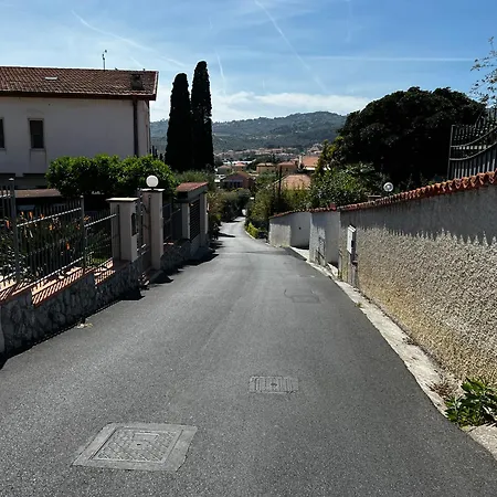 Casa Ariel Diano Marina